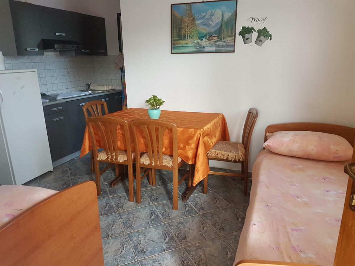 Apartman Edin أوماغ المظهر الخارجي الصورة